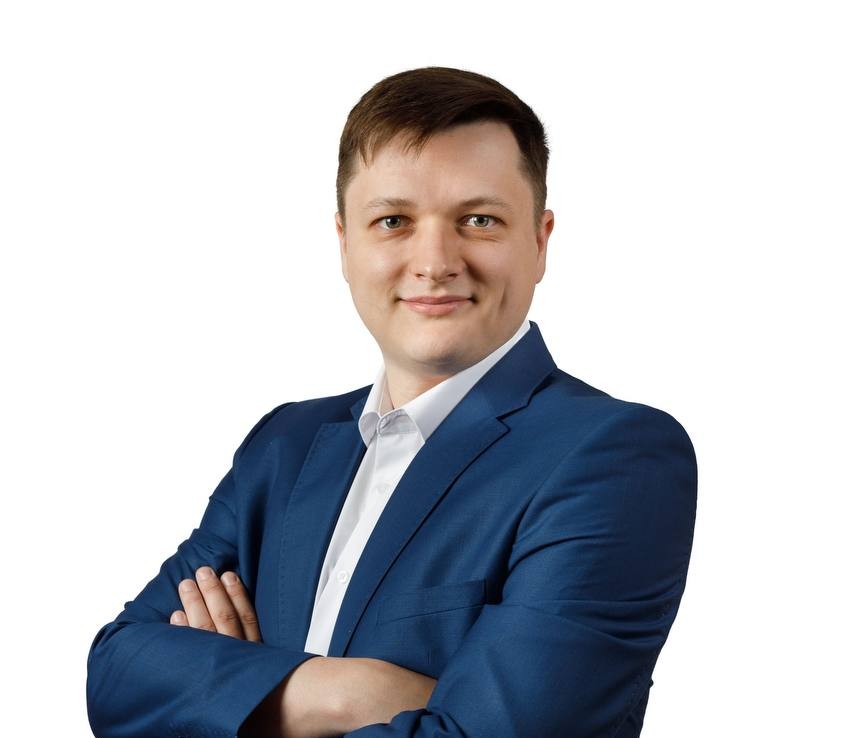 Евгений Царев