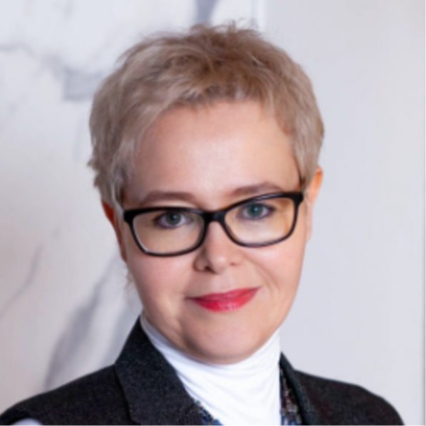 Юлия Белякова